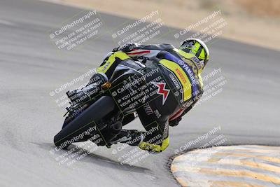 media/Dec-17-2022-SoCal Trackdays (Sat) [[224abd9271]]/Turn 10 Backside (120pm)/